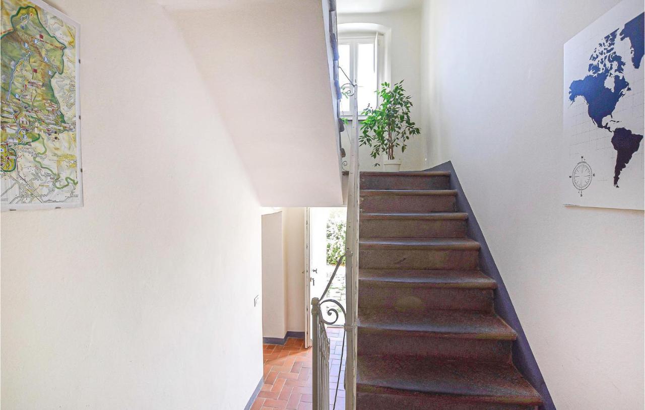 5 Bedroom Amazing Home In Fabbiano Fabbiano  Exterior foto